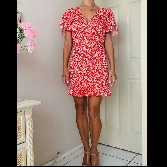 New Floral Wrap Dress - Picture 7 of 16